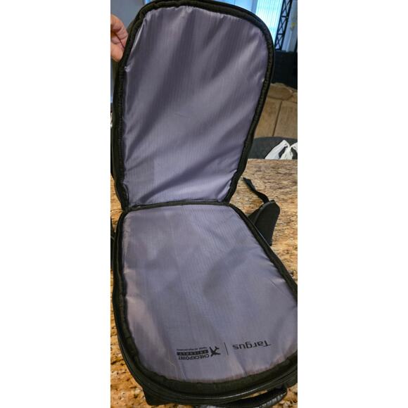 Targus Mobile ViP Carrying(Backpack) for 15.6″ Notebook Checkpoint Friendly NWOT - Picture 8 of 13